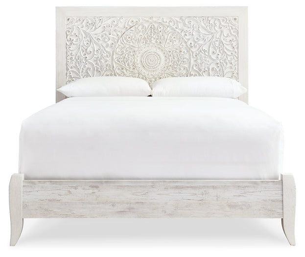 Paxberry Queen Panel Bed with Mirrored Dresser